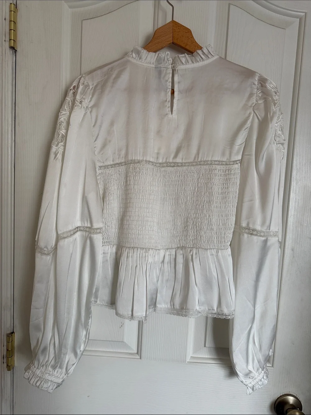 Anthropologie Long Sleeve White Smocked Boho Romantic Blouse size XL